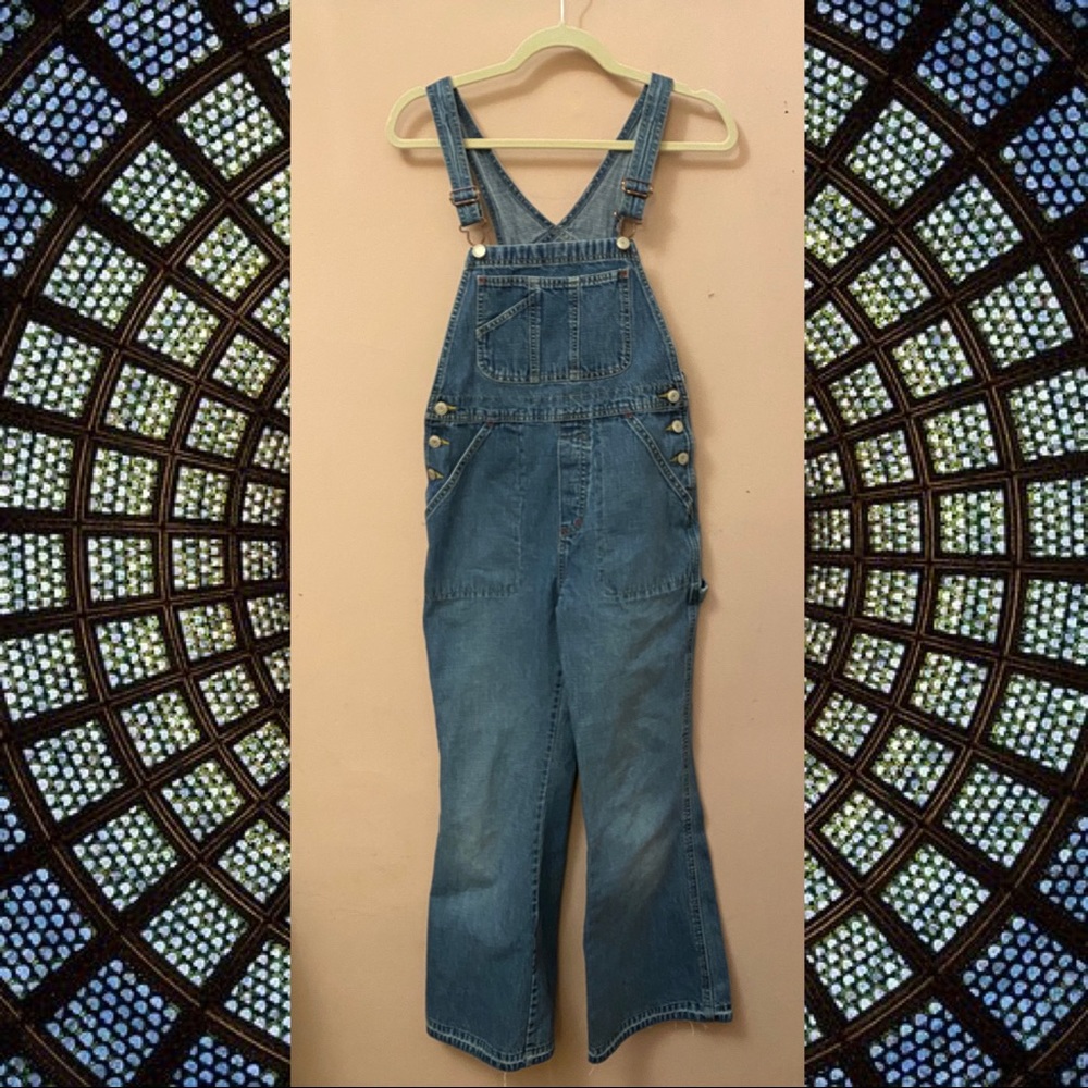 vtg 90s•raw hem overalls cropped and slightly flared leg - these are so cute!